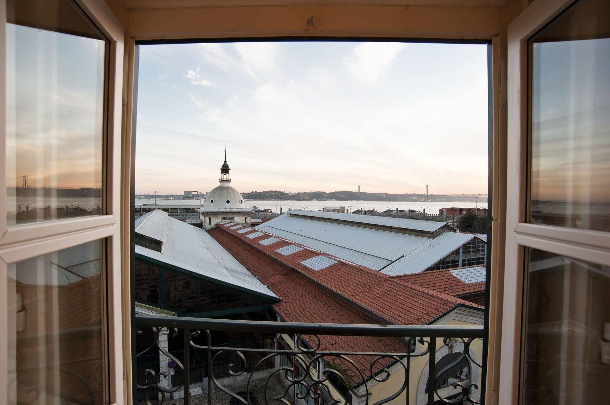 Ribeira Tejo By Shiadu Guesthouse Lissabon Exterior foto